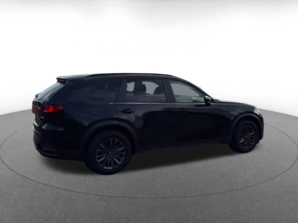 2025 Mazda CX-70 - Image 13 of 31