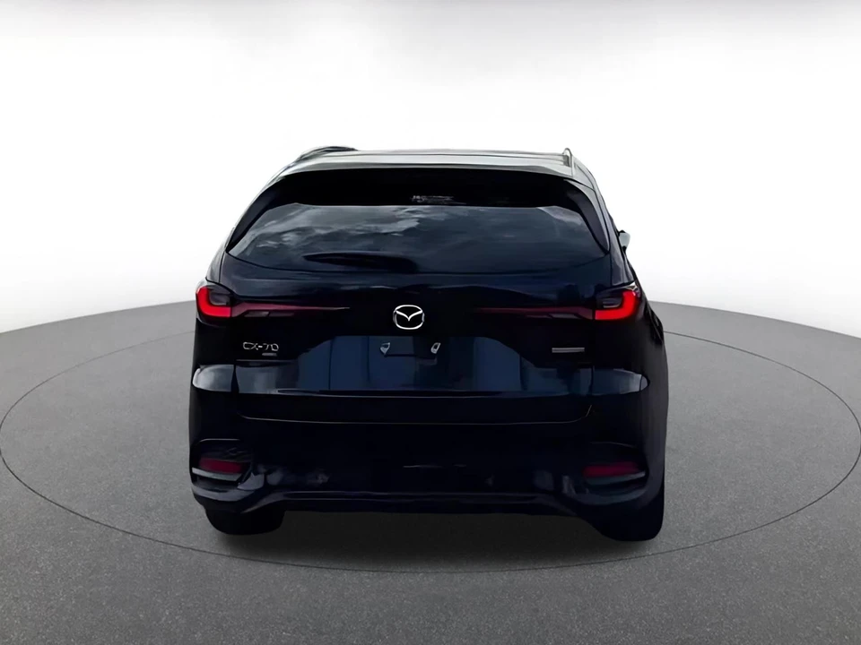 2025 Mazda CX-70 - Image 13 of 31