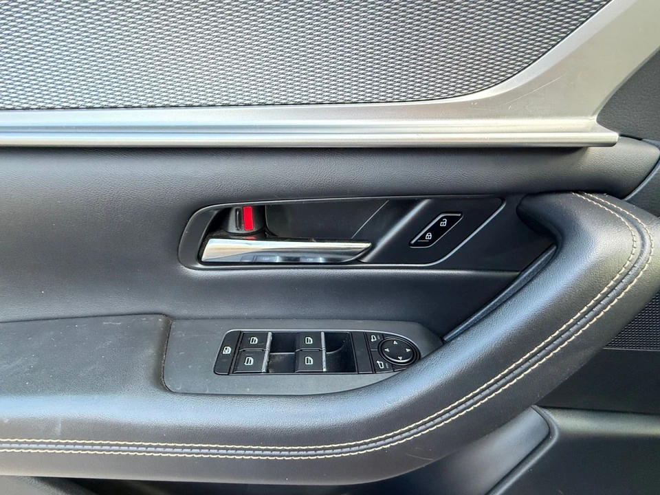 2025 Mazda CX-70 - Image 20 of 31