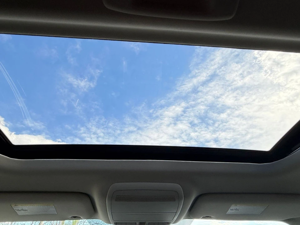 2025 Mazda CX-70 - Image 27 of 31