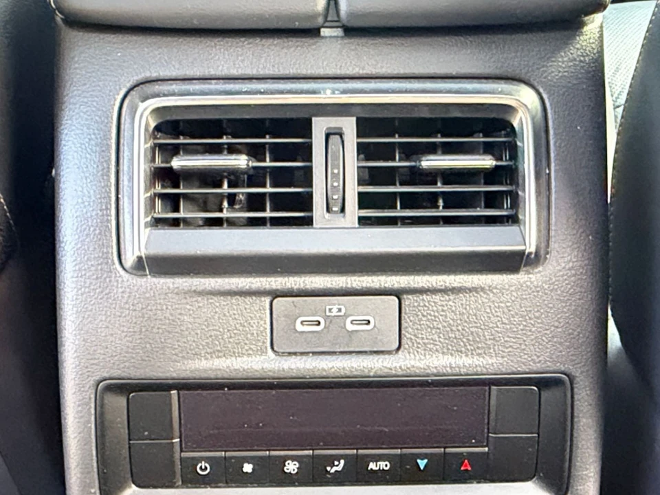 2025 Mazda CX-70 - Image 22 of 31