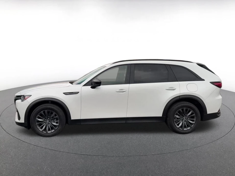 2025 Mazda CX-70 - Image 7 of 31
