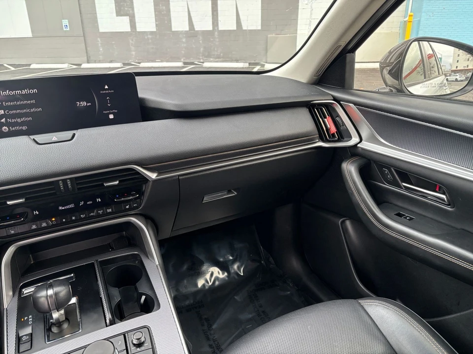 2025 Mazda CX-70 - Image 30 of 31