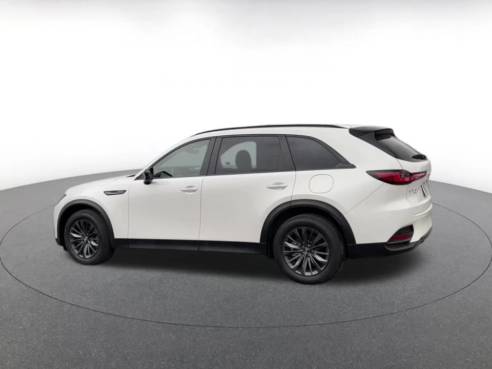2025 Mazda CX-70 - Image 8 of 31