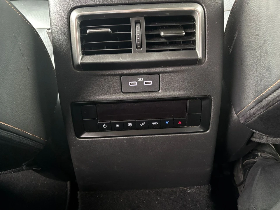 2025 Mazda CX-70 - Image 20 of 31