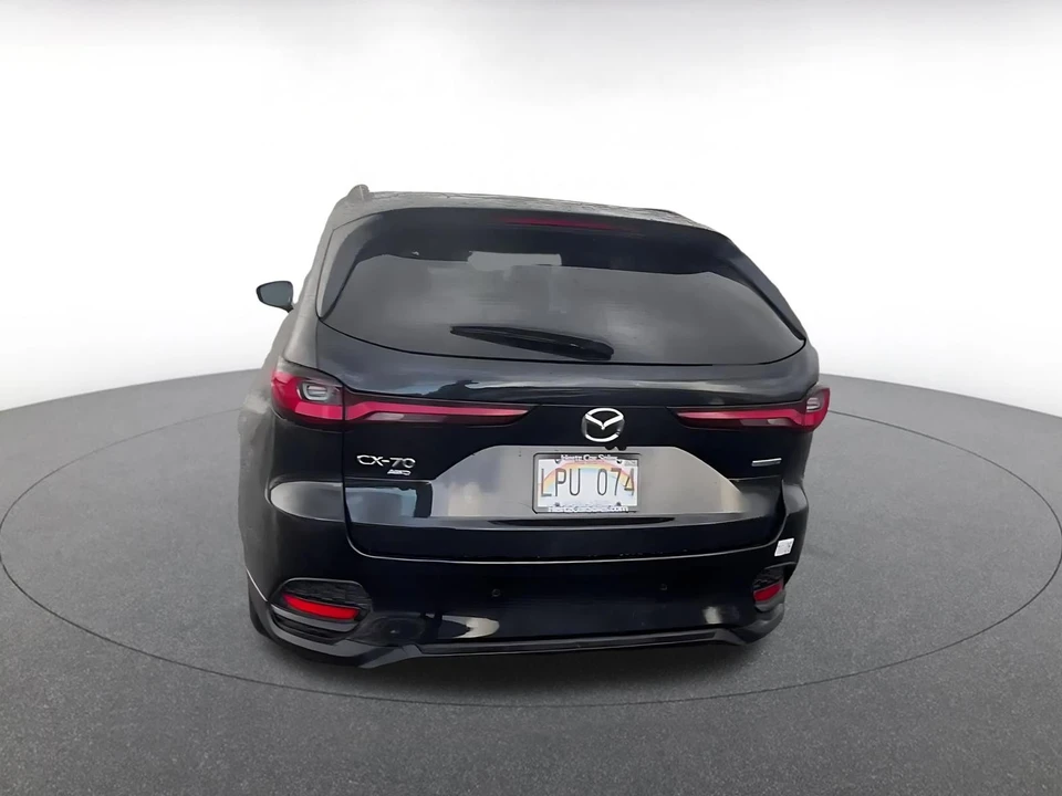 2025 Mazda CX-70 - Image 11 of 31
