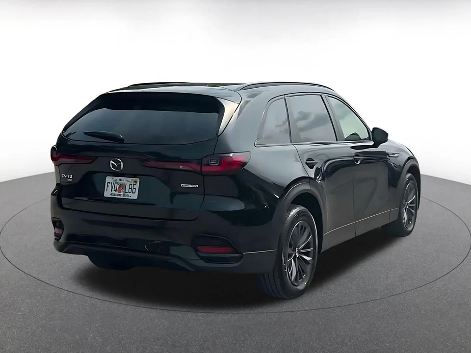 2025 Mazda CX-70 - Image 16 of 31