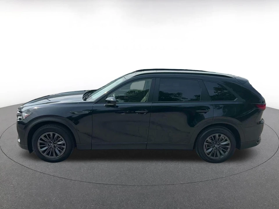 2025 Mazda CX-70 - Image 9 of 31