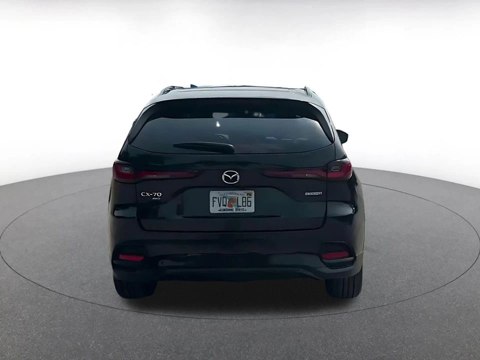 2025 Mazda CX-70 - Image 14 of 31