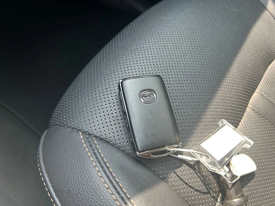 2025 Mazda CX-70 - Image 20 of 31