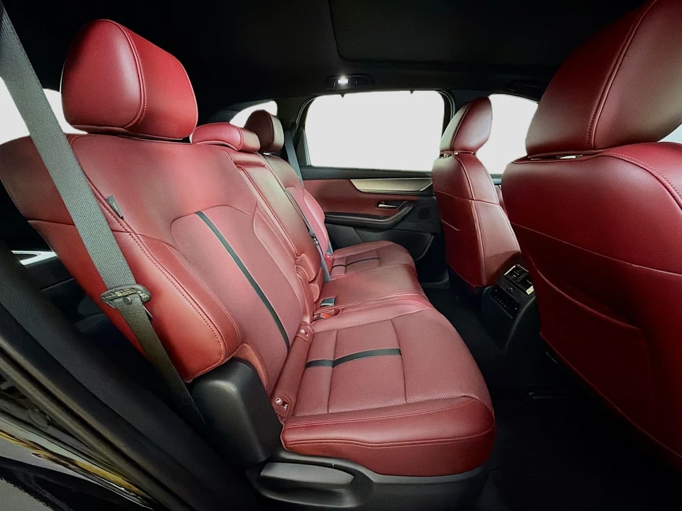 2025 Mazda CX-70 - Image 30 of 31