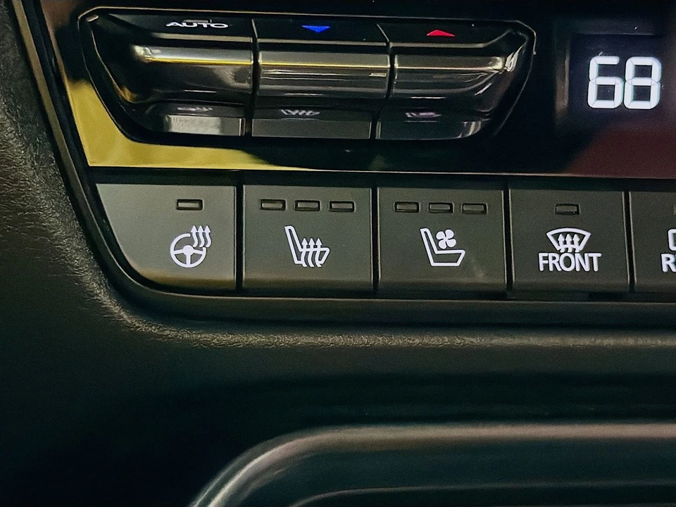 2025 Mazda CX-70 - Image 24 of 31