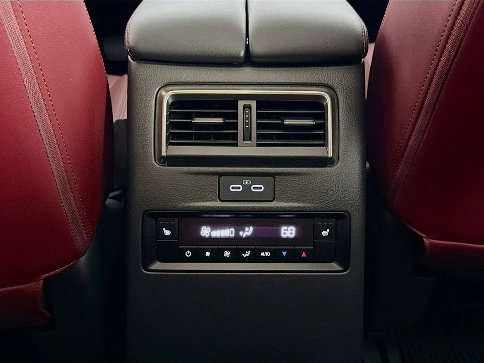 2025 Mazda CX-70 - Image 28 of 31