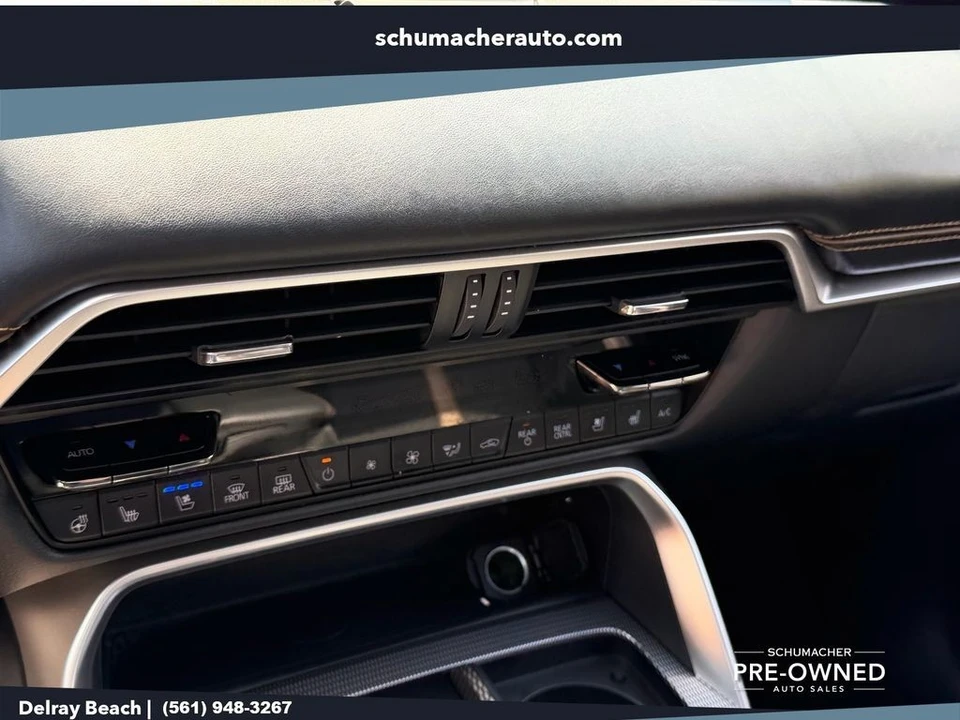 2025 Mazda CX-70 - Image 23 of 31