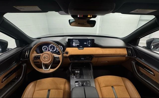 2025 Mazda CX-70 - Image 18 of 29