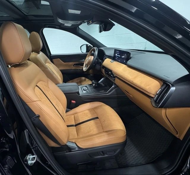 2025 Mazda CX-70 - Image 16 of 29