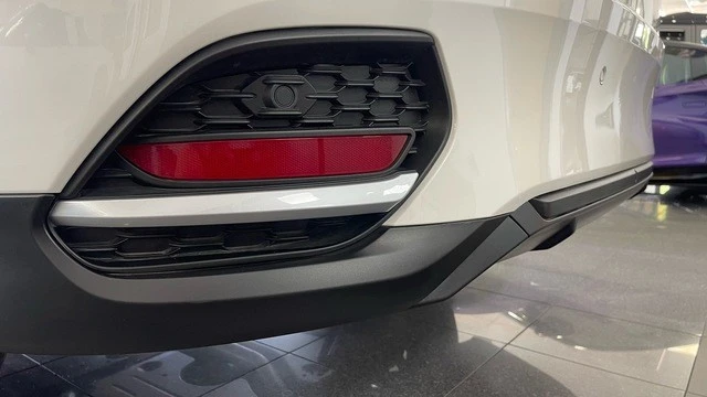 2025 Mazda CX-70 - Image 16 of 31