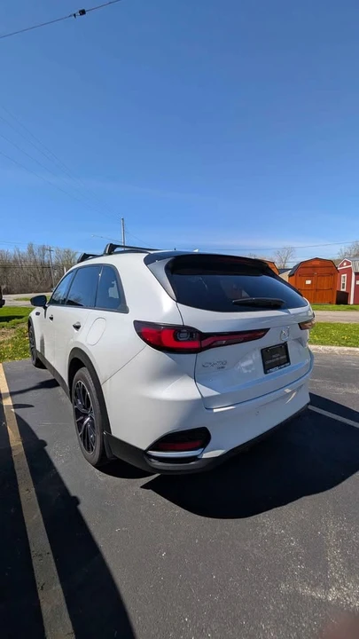 2025 Mazda CX-70 - Image 3 of 4