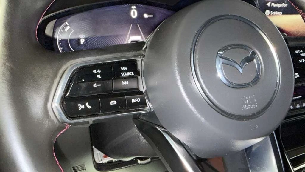 2025 Mazda CX-70 - Image 17 of 31