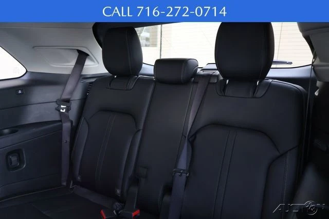 2025 Mazda CX-9 - Image 18 of 21
