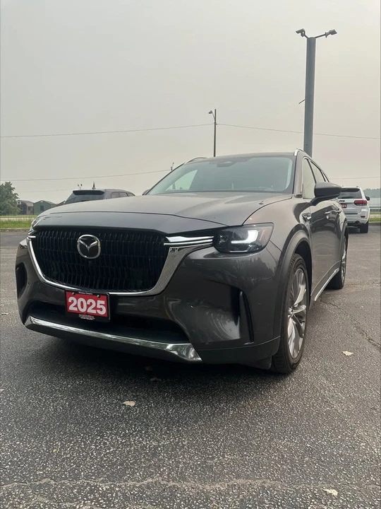 2025 Mazda CX-90 - Image 10 of 10