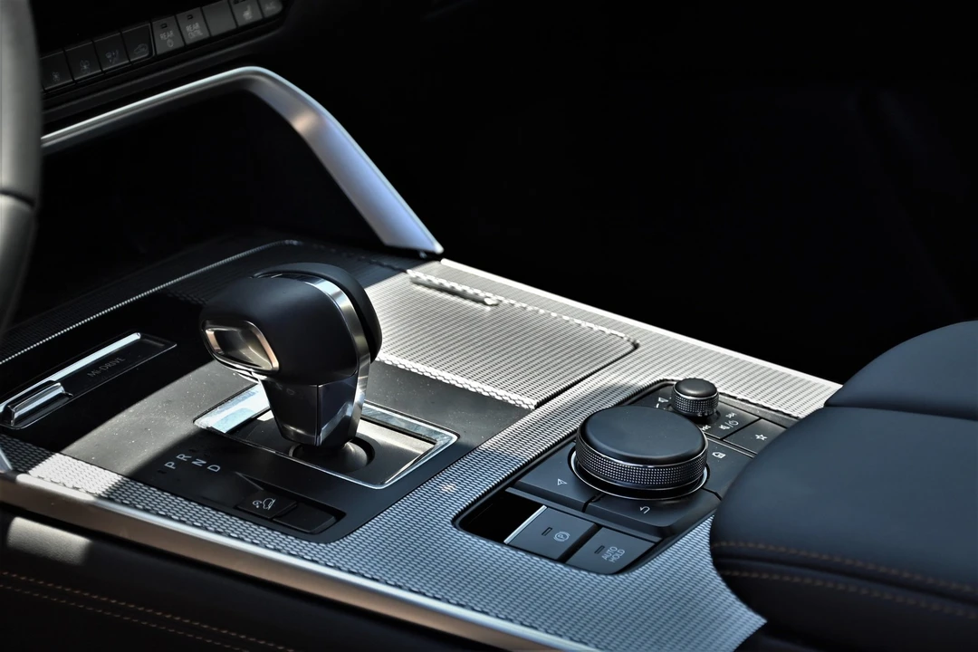 2025 Mazda CX-90 - Image 12 of 21
