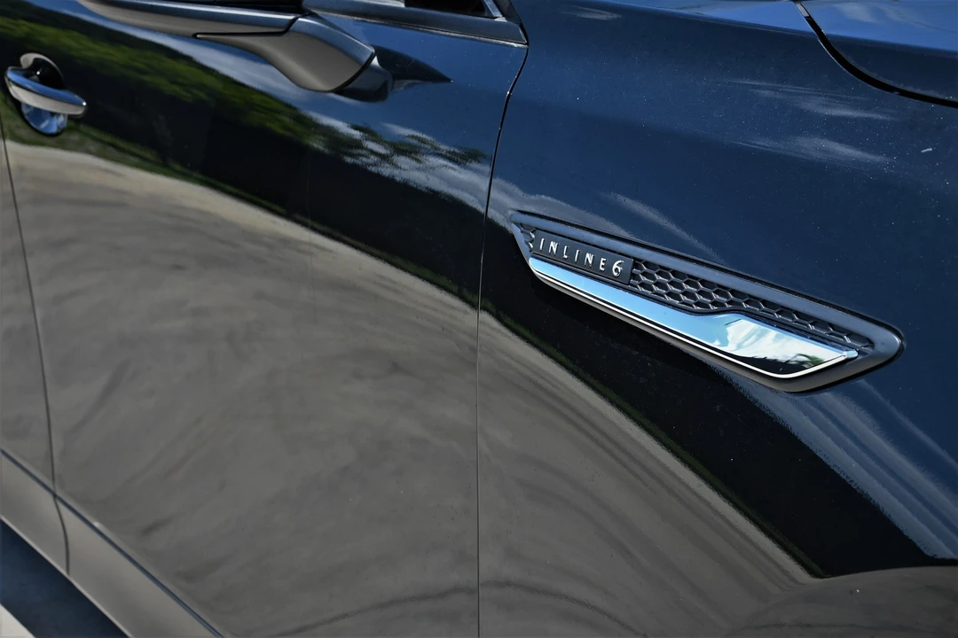 2025 Mazda CX-90 - Image 9 of 21