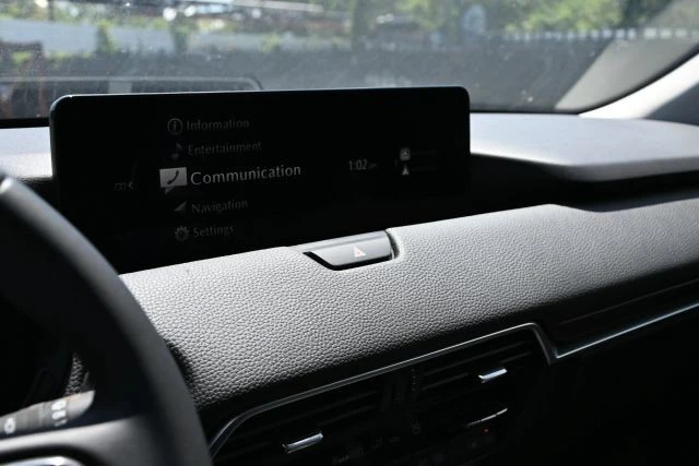 2025 Mazda CX-90 - Image 11 of 24