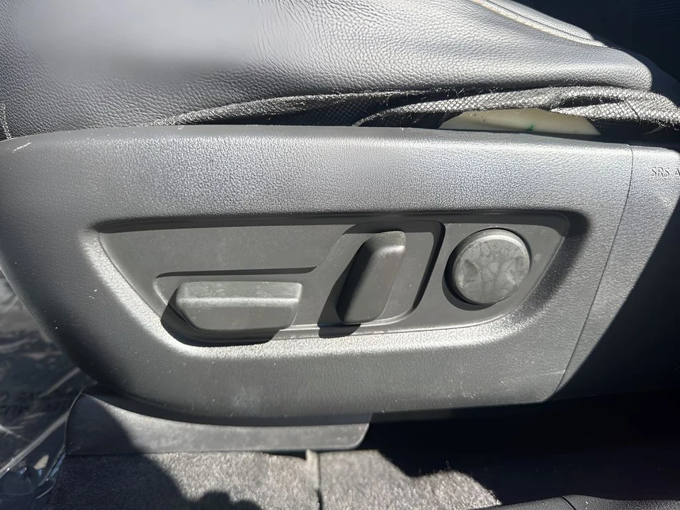 2025 Mazda CX-90 - Image 10 of 12
