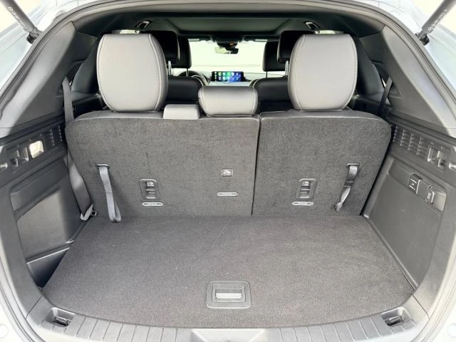 2025 Mazda CX-90 - Image 14 of 21