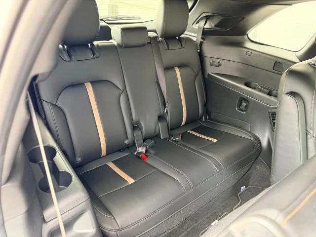 2025 Mazda CX-90 - Image 16 of 21