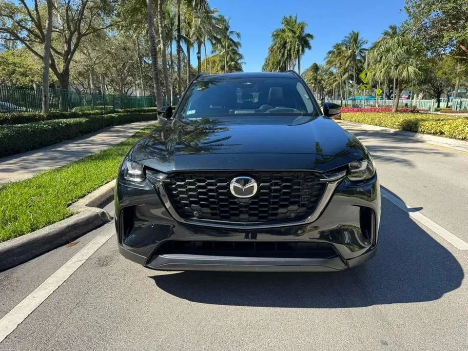 2025 Mazda CX-90 - Image 3 of 12