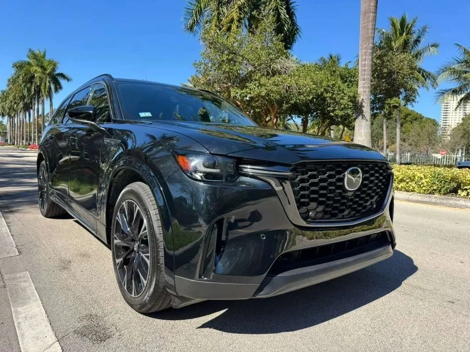 2025 Mazda CX-90 - Image 8 of 12