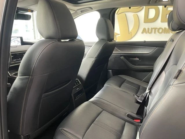 2025 Mazda CX-90 - Image 22 of 31