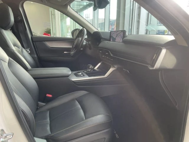 2025 Mazda CX-90 - Image 30 of 31
