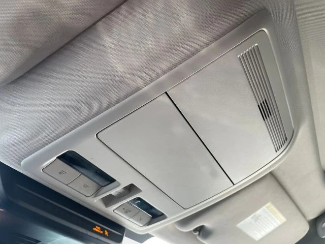 2025 Mazda CX-90 - Image 19 of 31