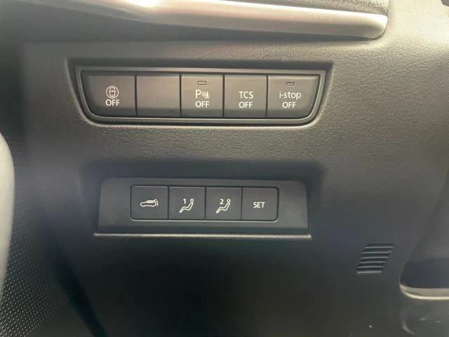 2025 Mazda CX-90 - Image 11 of 31