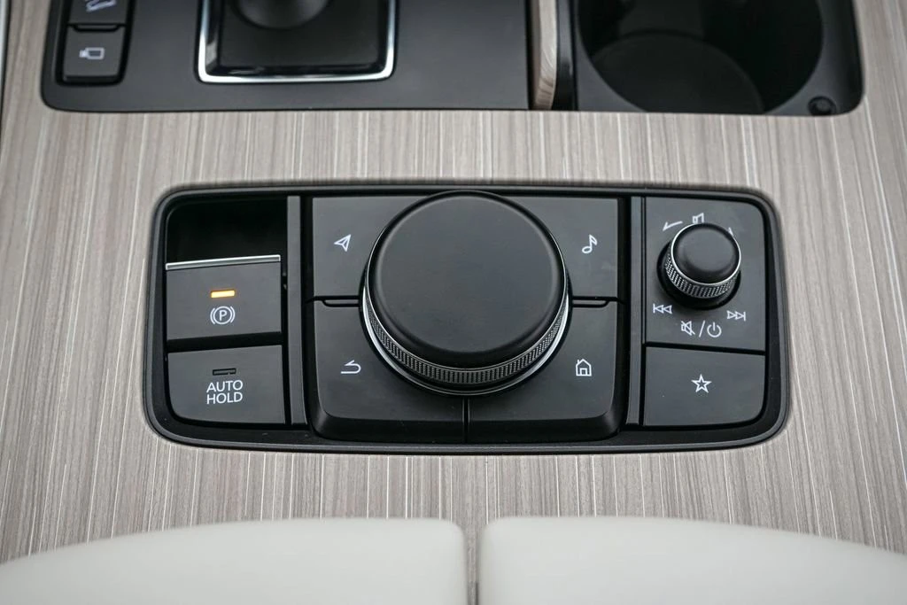 2025 Mazda CX-90 - Image 19 of 21