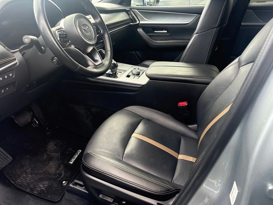 2025 Mazda CX-90 - Image 3 of 5