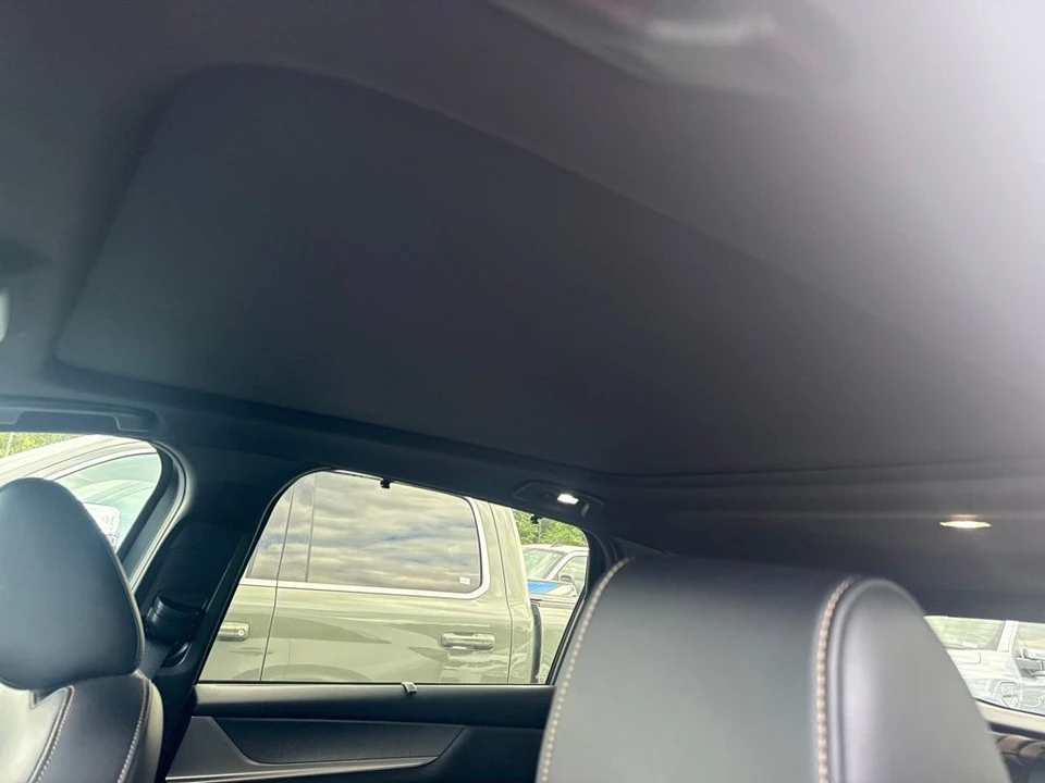 2025 Mazda CX-90 - Image 4 of 5