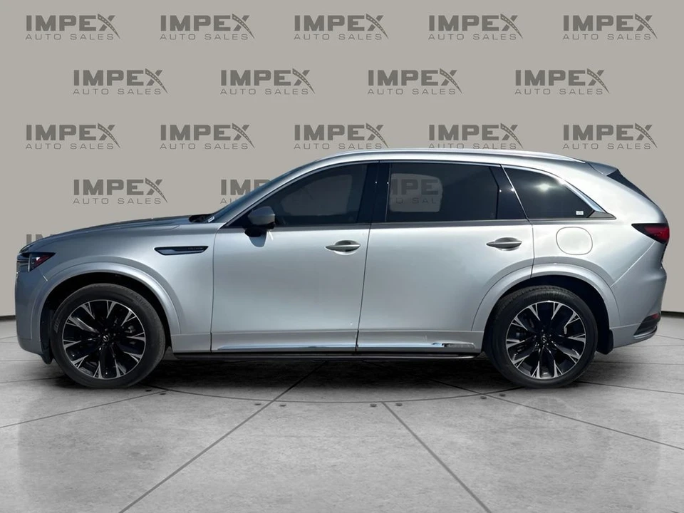 2025 Mazda CX-90 - Image 2 of 31