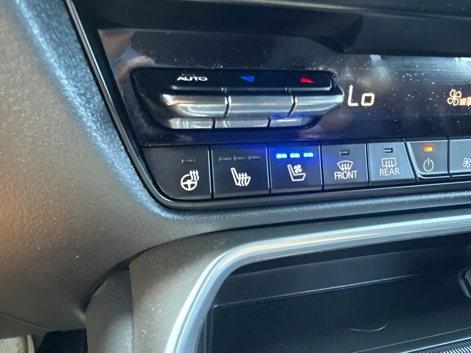 2025 Mazda CX-90 - Image 21 of 31