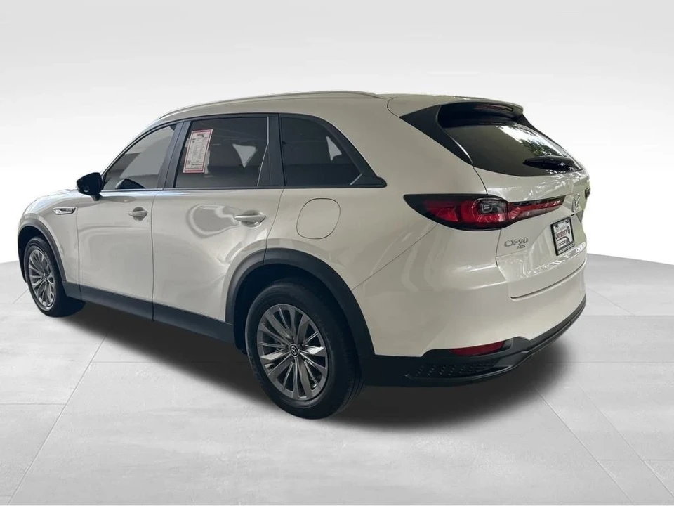 2025 Mazda CX-90 - Image 4 of 12