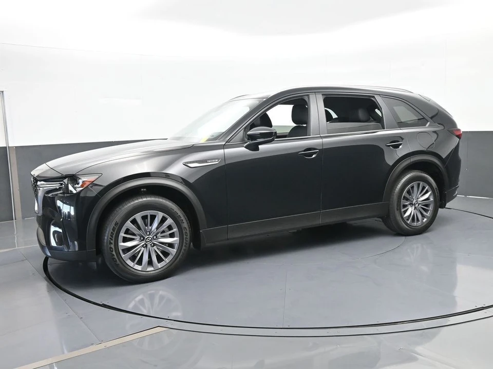 2025 Mazda CX-90 - Image 2 of 12