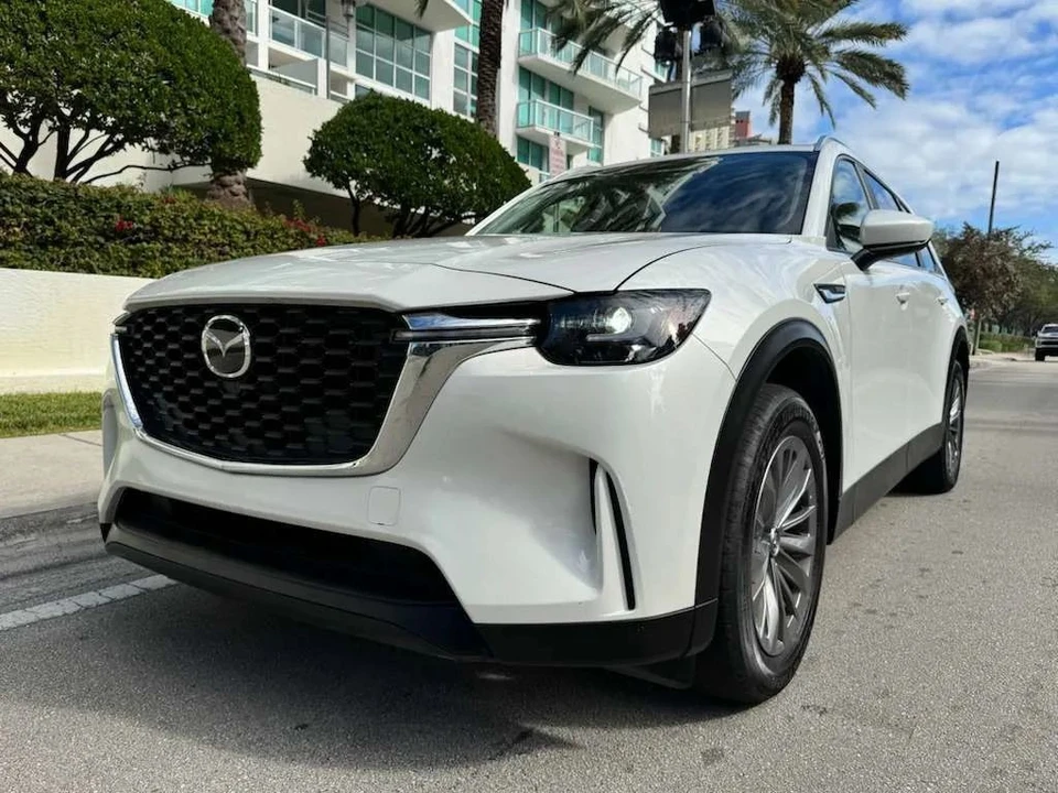2025 Mazda CX-90 - Image 7 of 12