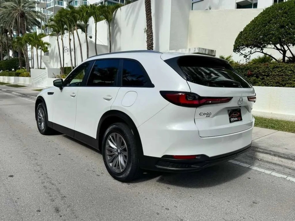 2025 Mazda CX-90 - Image 3 of 12