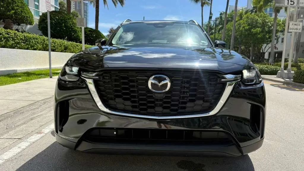 2025 Mazda CX-90 - Image 4 of 12