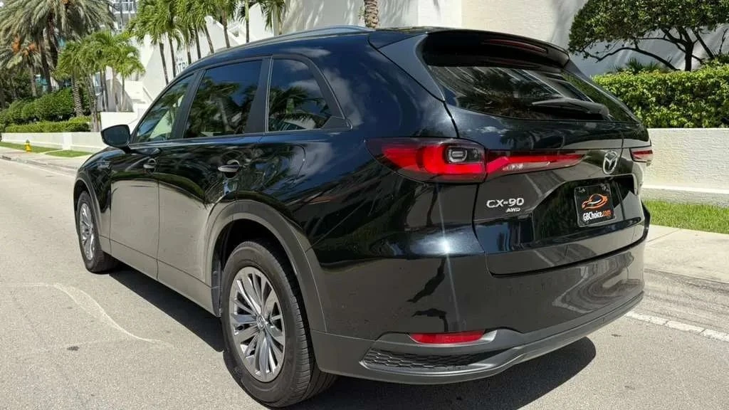 2025 Mazda CX-90 - Image 10 of 12