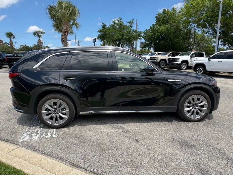 2025 Mazda CX-90 - Image 5 of 11