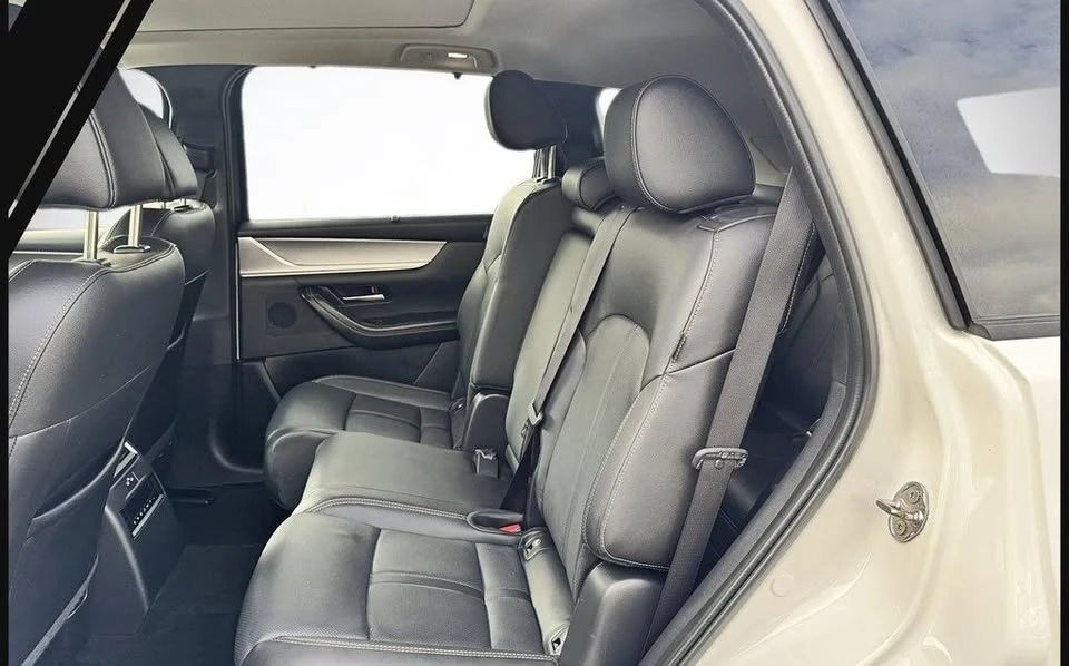 2025 Mazda CX-90 - Image 10 of 20